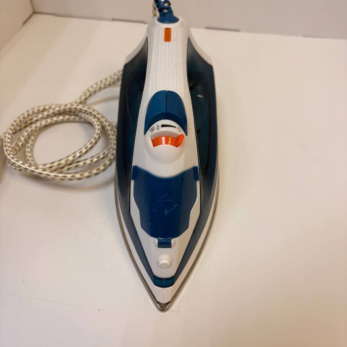 Утюг HOMESTAR HS-4004