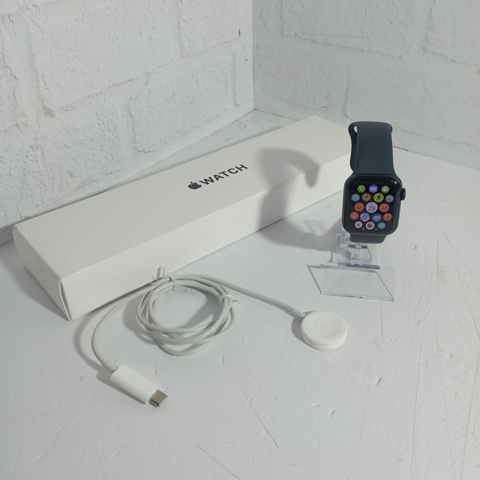 Смарт-часы Apple Watch series SE Gen 2 40мм