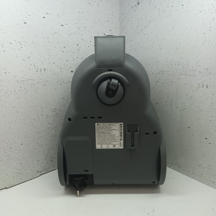 Напольный пылесос LG VK69662N