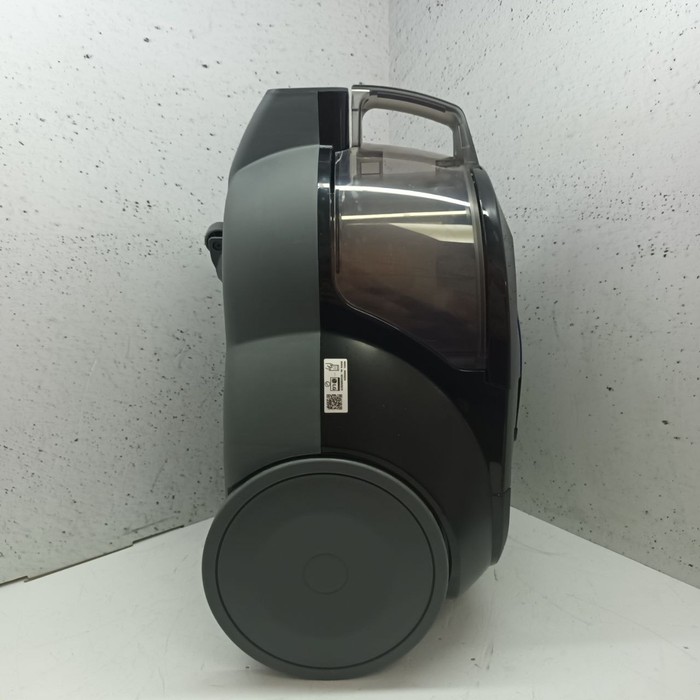 Напольный пылесос LG VK69662N