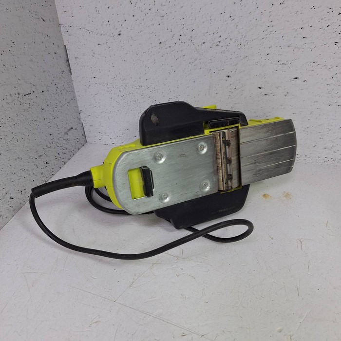 Электрорубанок RYOBI EPN7582NHG