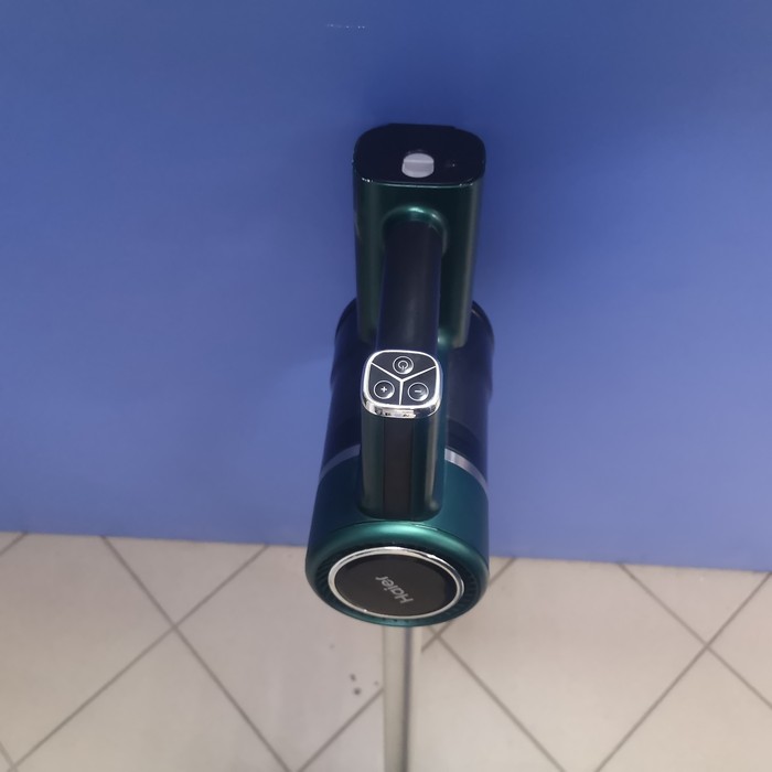 Вертикальный пылесос Haier HVC 400В