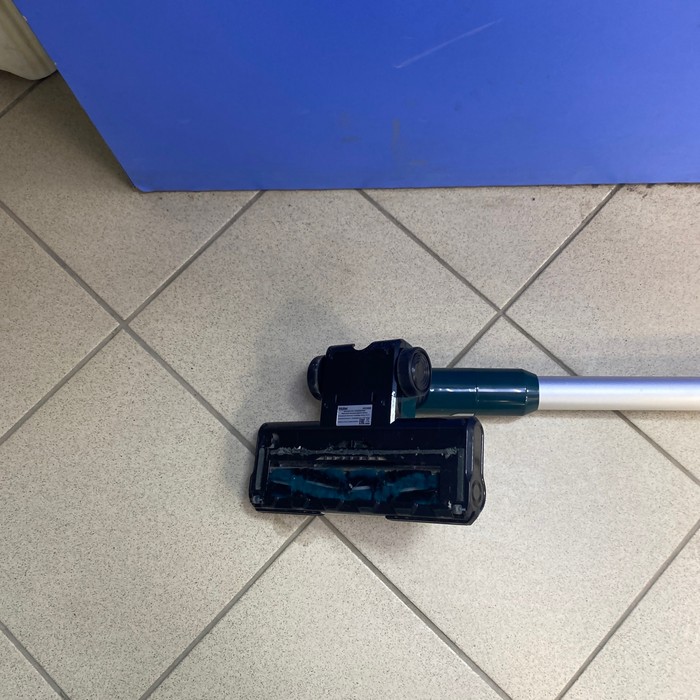 Вертикальный пылесос Haier HVC 400В