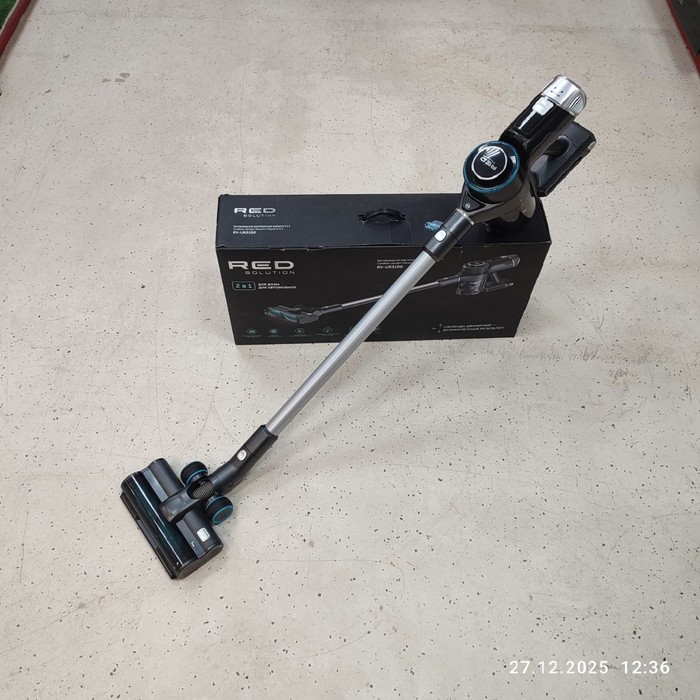 Вертикальный пылесос Red solution rv-ur3100