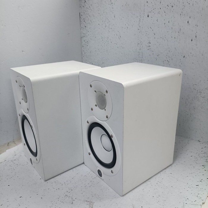 Акустическая система YAMAHA HS5