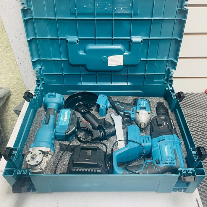 Набор инструментов (большой) Makitta 4в1