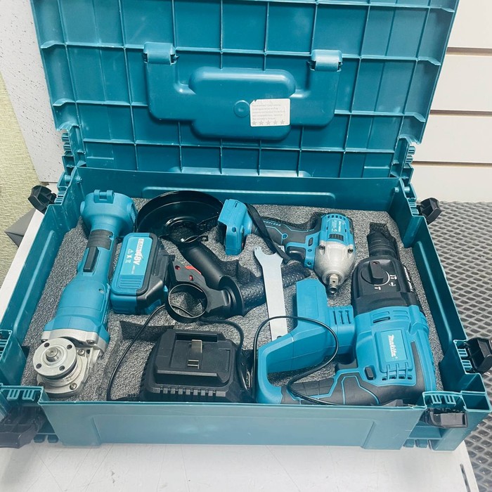 Набор инструментов (большой) Makitta 4в1