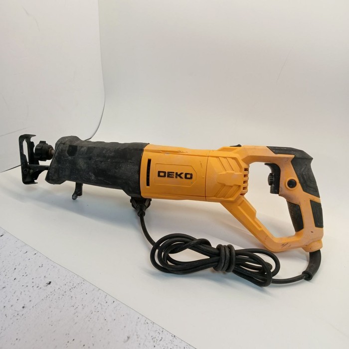 Сабельная пила Deko DKRS1200