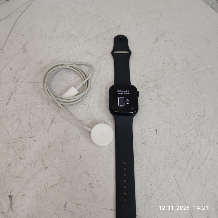 Смарт-часы Apple Watch SE (2023) 44mm