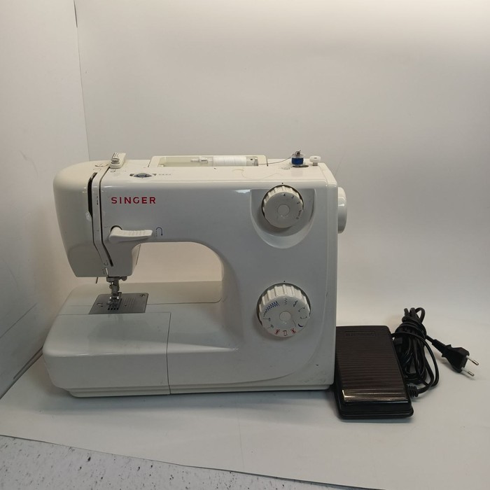 Швейная машина Singer 8280