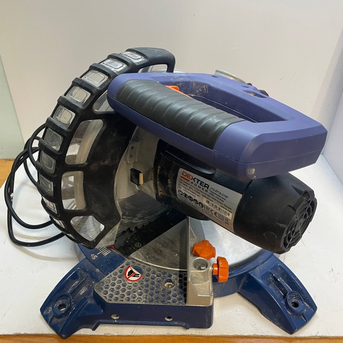 Торцовочная пила Dexter J1G-ZP1A-210D