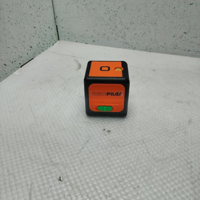 Лазерный уровень maxpiler MLL-0125G