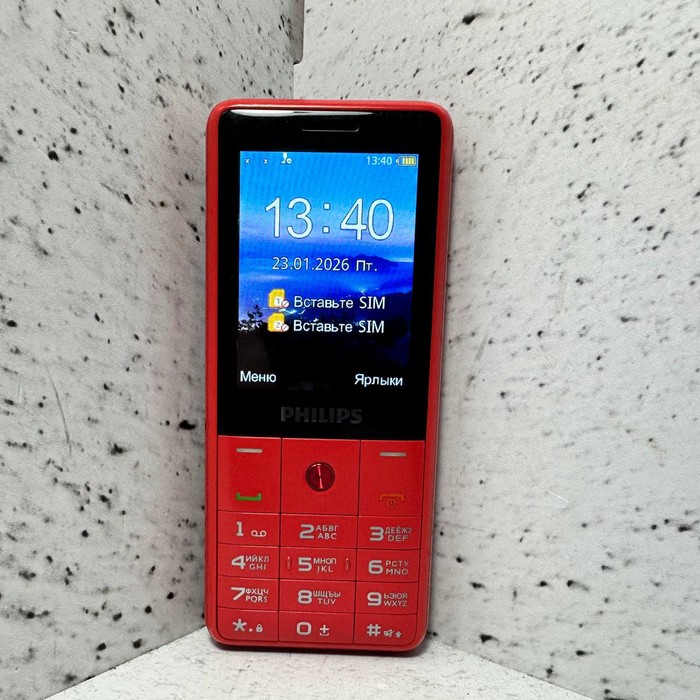 Кнопочный телефон Philips E517