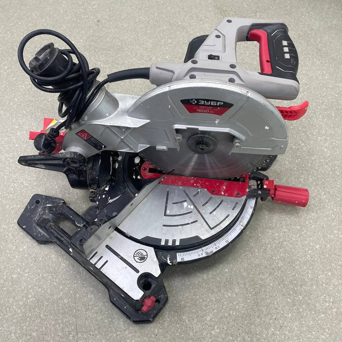 Торцовочная пила Зубр ЗПТ-255-1800 ЛМ2