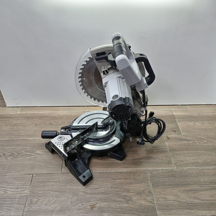 Торцовочная пила Ресанта ТП-255Л