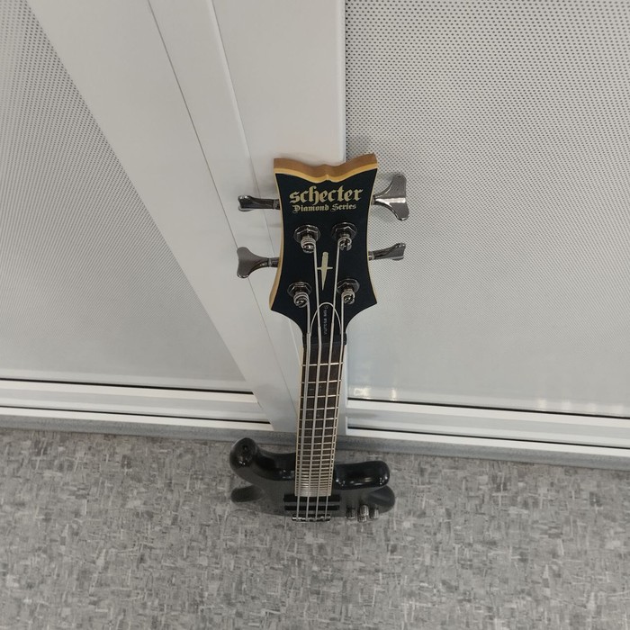 Гитара SCHECTER STILETTO STEALTH 4