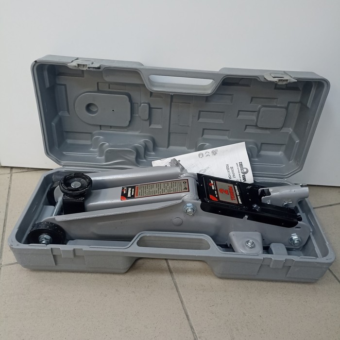 Домкрат Сервис Ключ 2Т AUTOVIRAZH 135-30