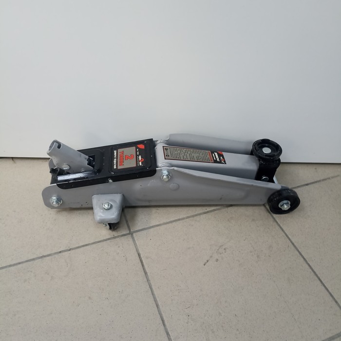 Домкрат Сервис Ключ 2Т AUTOVIRAZH 135-30