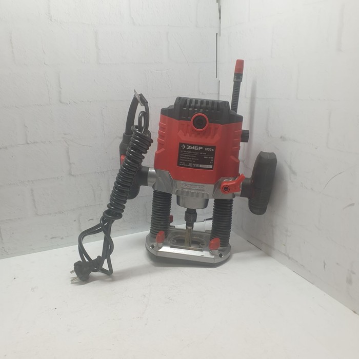 Фрезер ЗУБР ФМ-1650