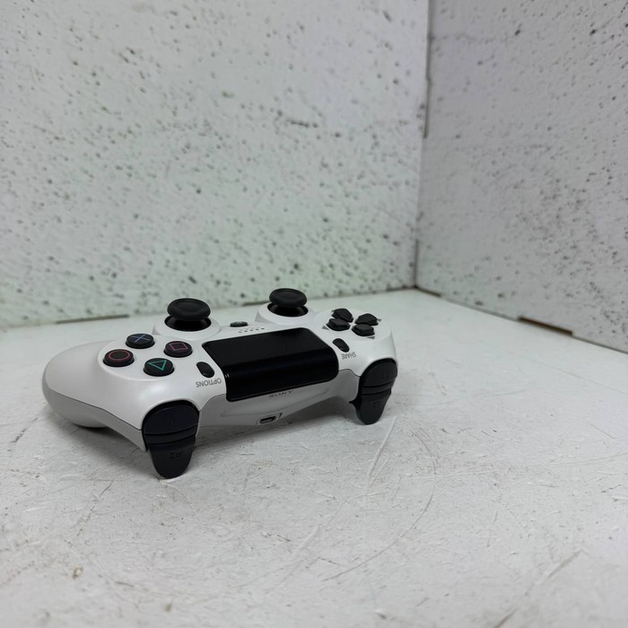 Геймпад Sony DualShock 4