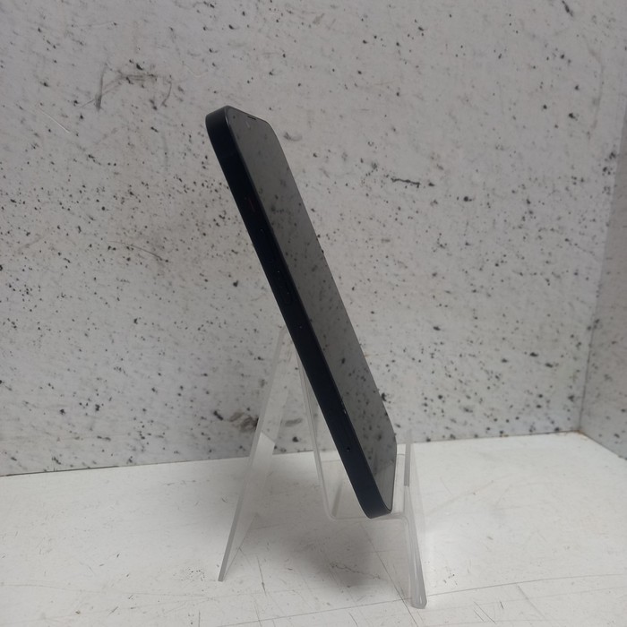 Смартфон Apple iPhone 13 6/128 Черный