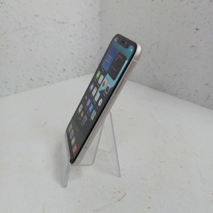 Смартфон Apple iPhone 11 4/64 Белый