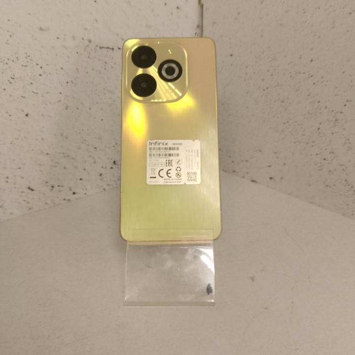 Смартфон Infinix Smart 8 Pro 8/128 Золотистый