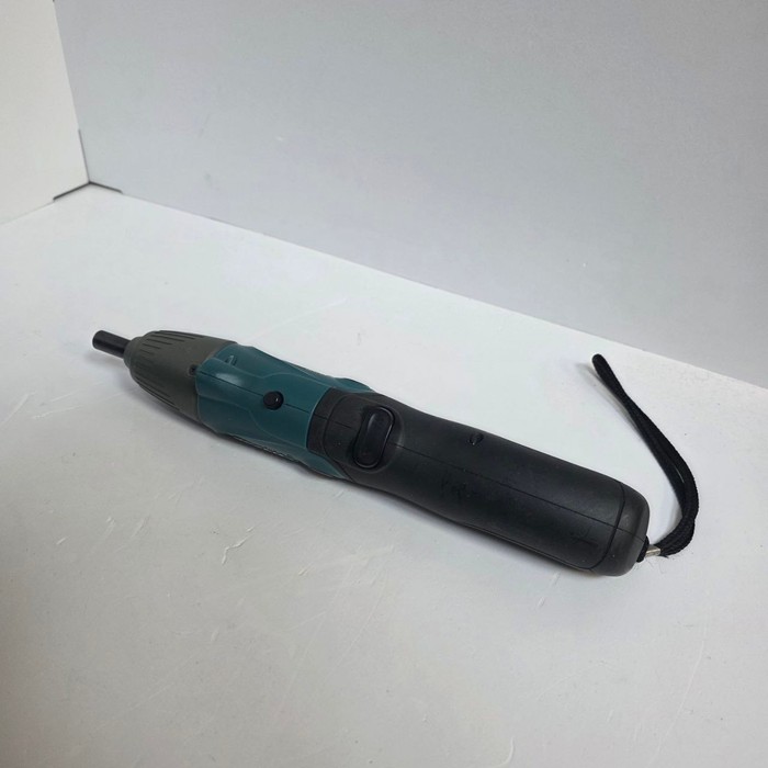 Электроотвертка Makita 6723DW