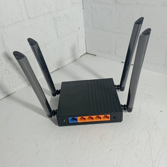 Роутер Zyxel Archer c64