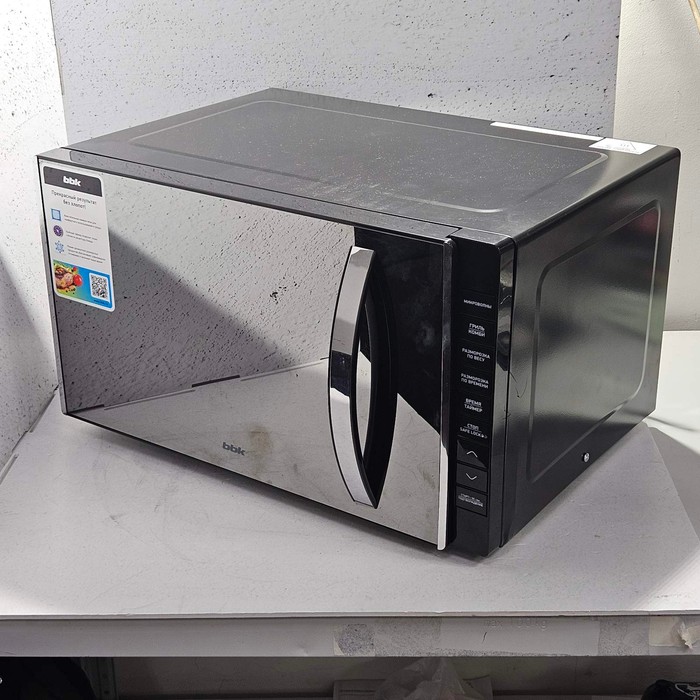 Микроволновая печь BBK 23MWG-850T