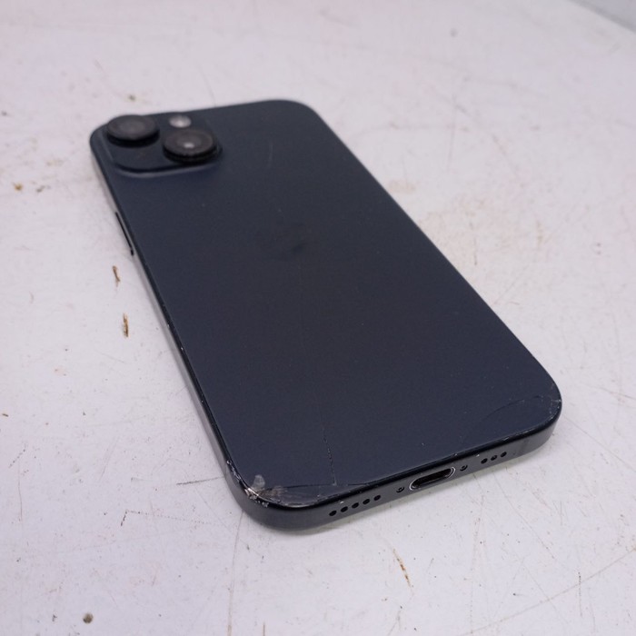 Смартфон Apple iPhone 15 6/256 Серый