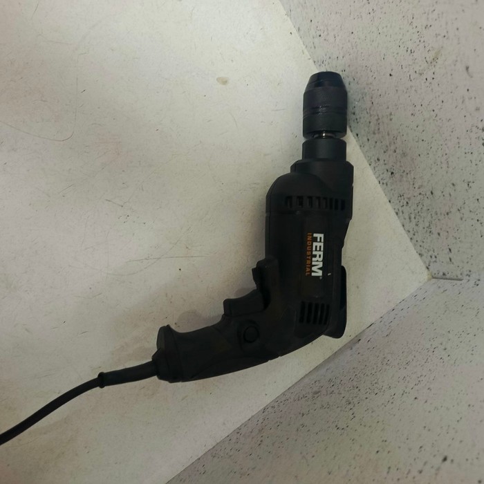 Дрель Ferm PDM1049P