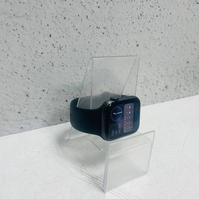 Смарт-часы Apple Watch SE 44mm