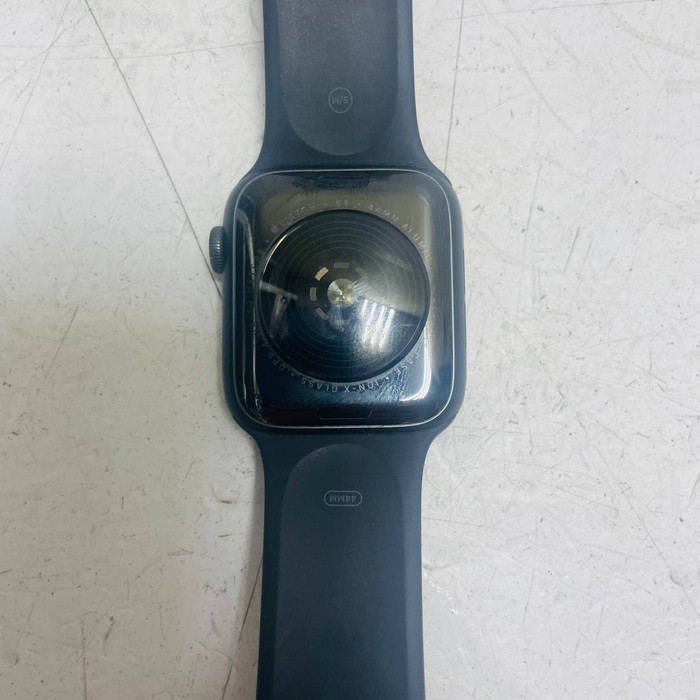 Смарт-часы Apple Watch SE 44mm