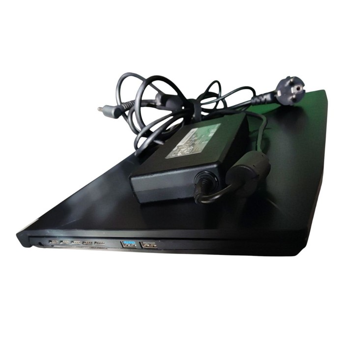 Ноутбук MSI Bravo 15 C7VF