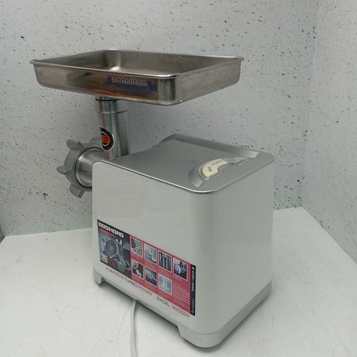 Мясорубка REDMOND RMG-1203-8
