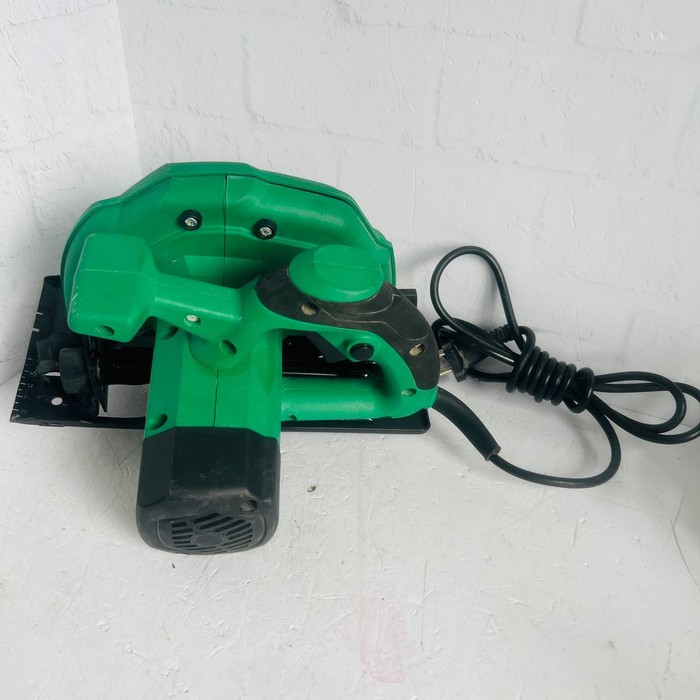 Циркулярная пила Hammer CRP800D