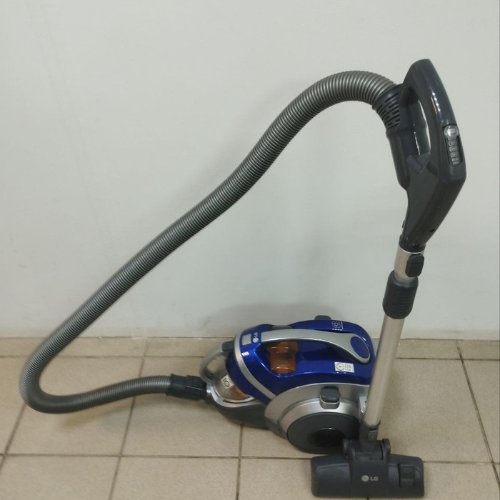 Пылесос LG VC73181NHAB