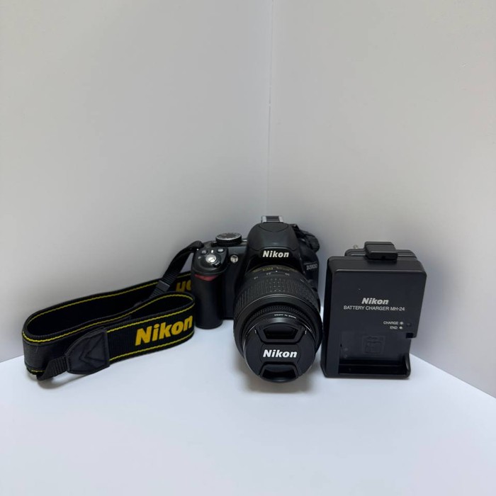 Зеркальный фотоаппарат Nikon D3100