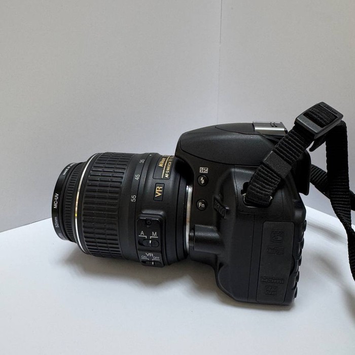 Зеркальный фотоаппарат Nikon D3100