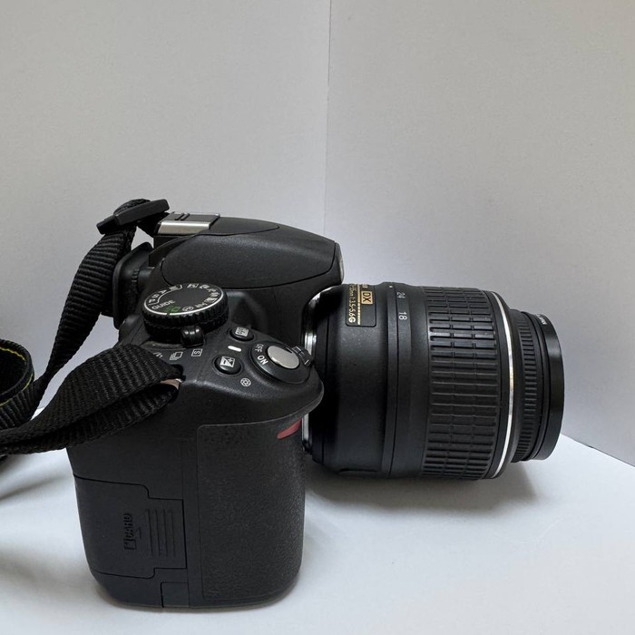 Зеркальный фотоаппарат Nikon D3100