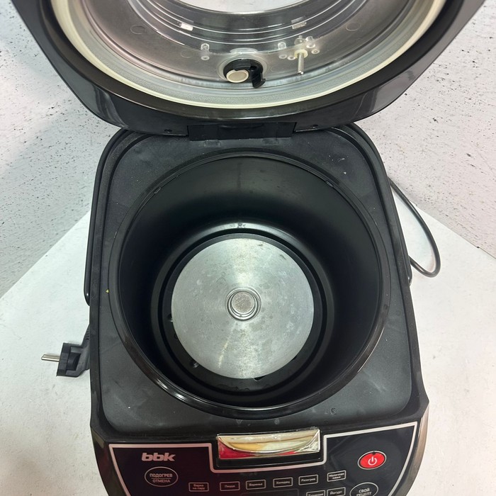 Мультиварка BBK BMC052 5L