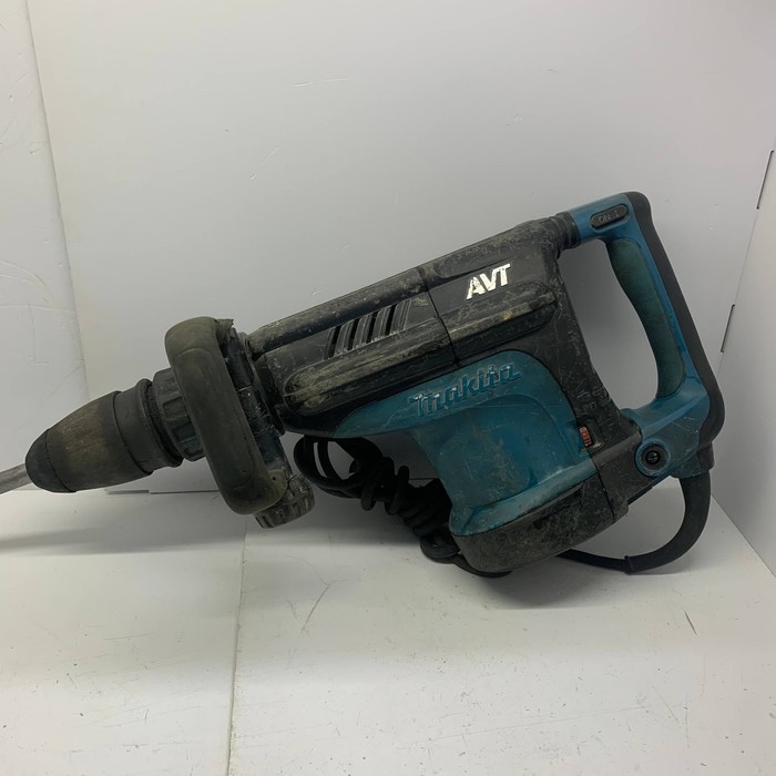 Отбойный молоток Makita Hm1213c