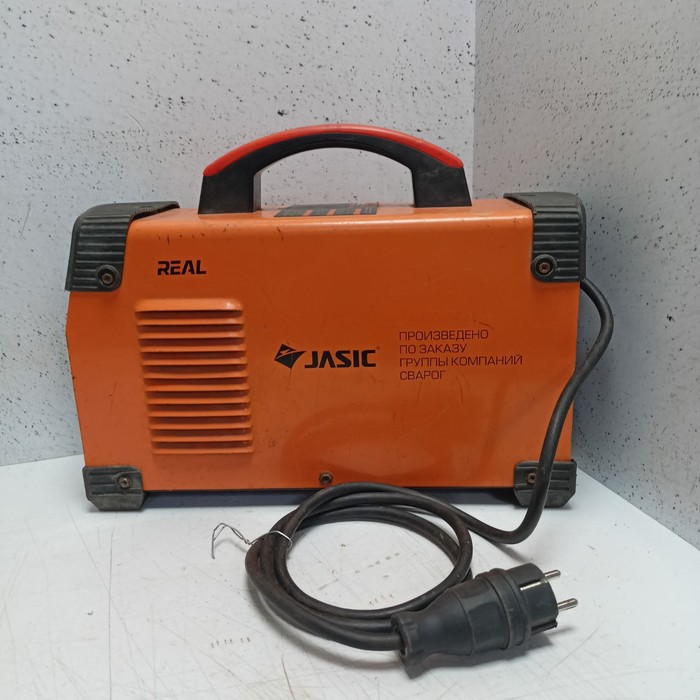 Сварочный аппарат Сварог Real ARC 220