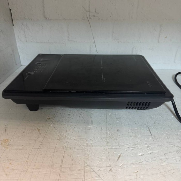 Настольная электрическая плита Hebermann HBIC 1101