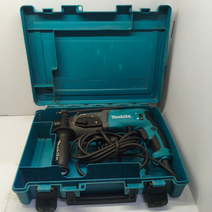 Перфоратор Makita hr2470