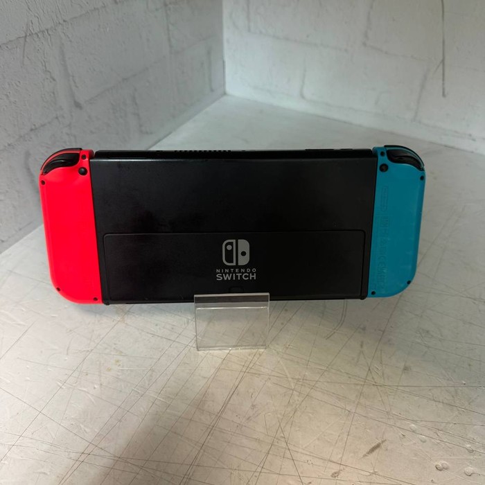 Игровая приставка Nintendo Switch  OLED