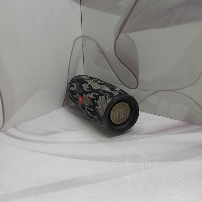 Портативная колонка JBL Charge 4