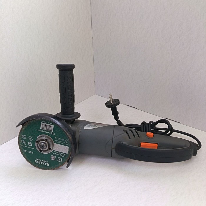 Болгарка Энергомаш УШМ-9512В