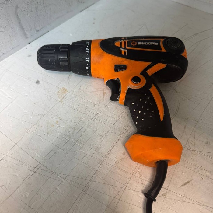 Шуруповерт Вихрь СШ-550/1